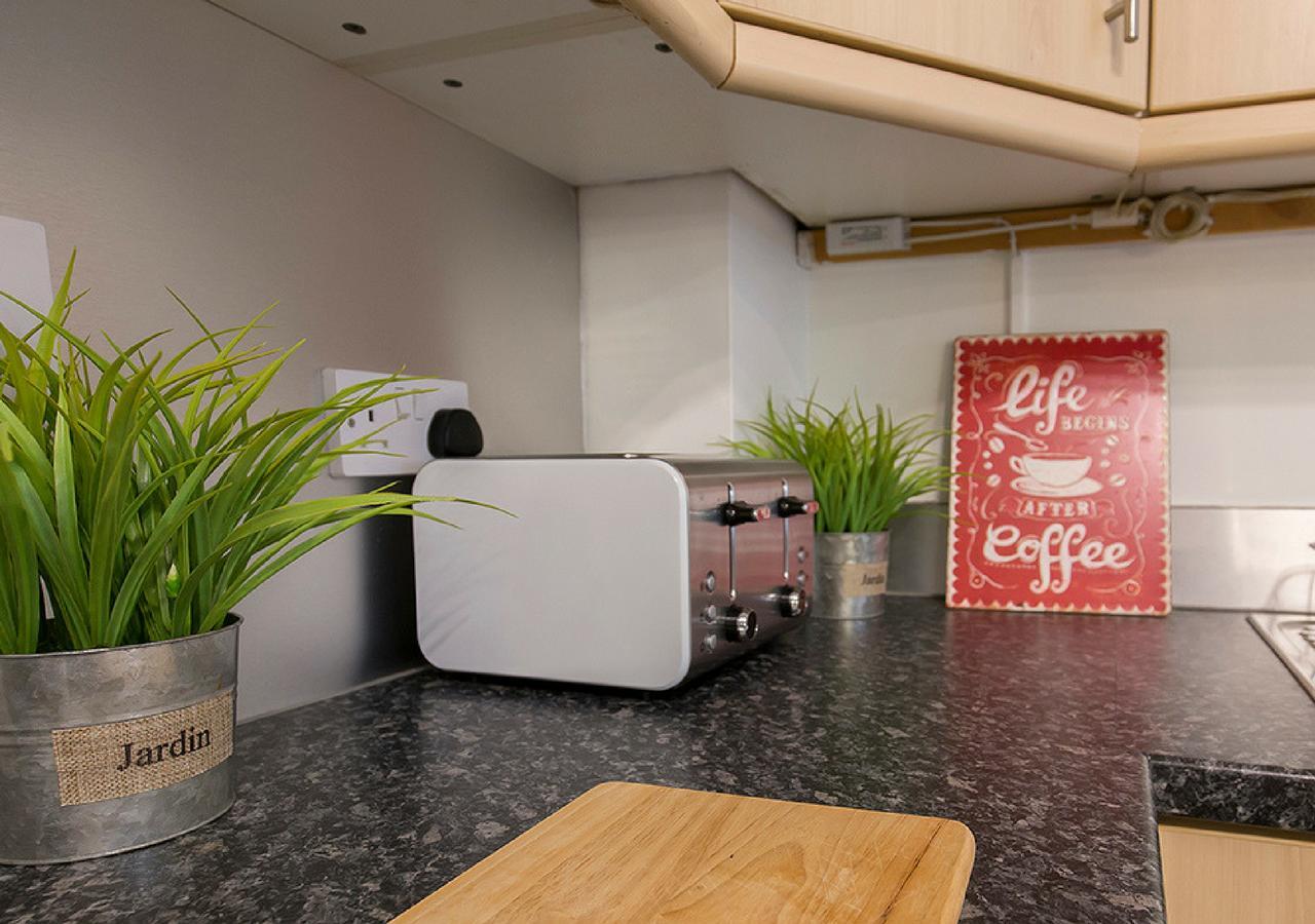 Raleigh Square - 2Br Ground-Floor Apartment In Nottingham Dış mekan fotoğraf